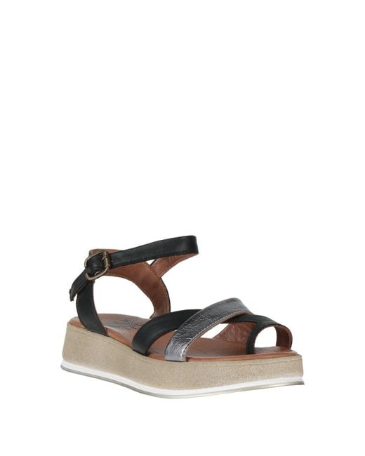 BUENO Black Thong Sandals