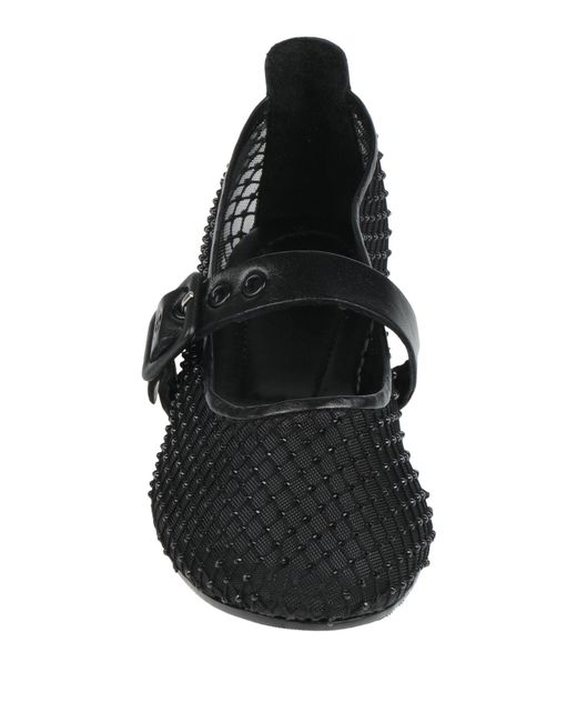 Ovyè Black Ballet Flats
