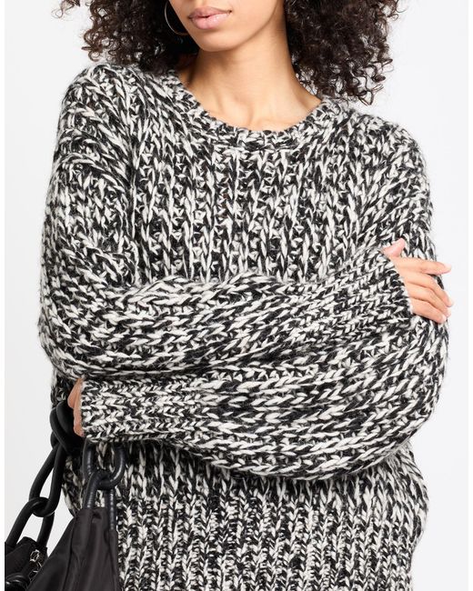 N°21 Black Jumper