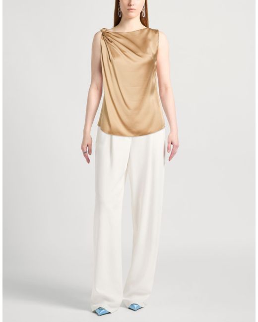 Liviana Conti Natural Tops
