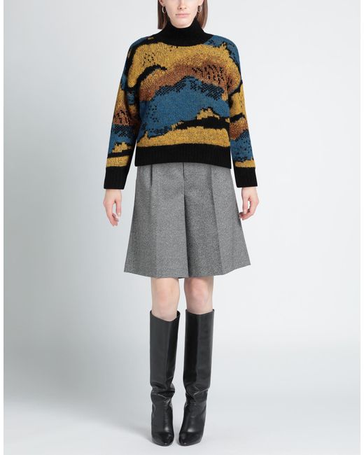 Nenette Black Turtleneck