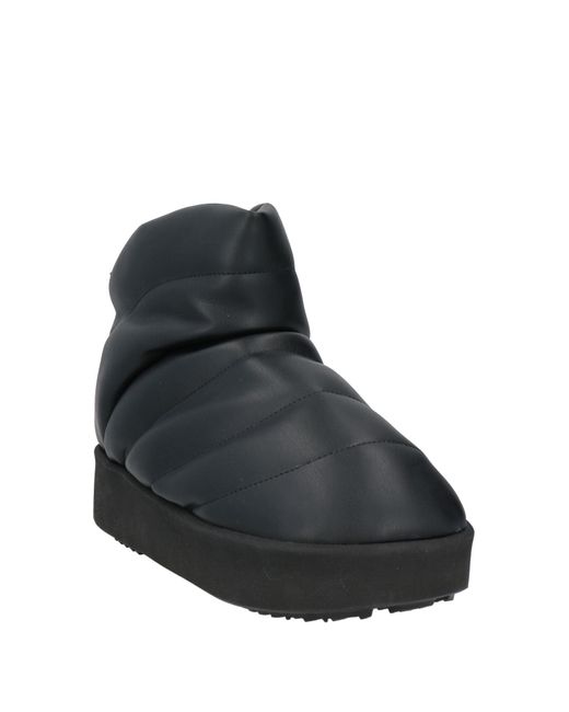 PIUMESTUDIO Black Stiefelette