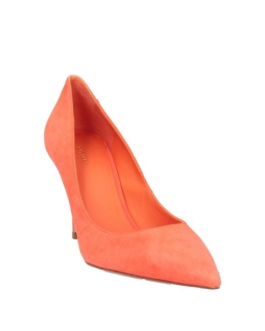 Le Silla Pink Pumps