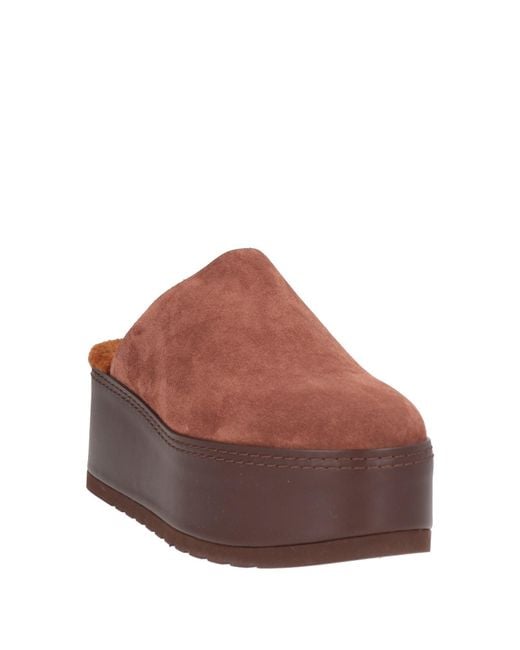 Mules & Sabots Céline en coloris Brown