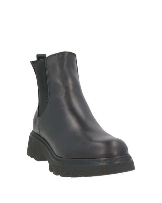 Nila & Nila Black Ankle Boots Leather