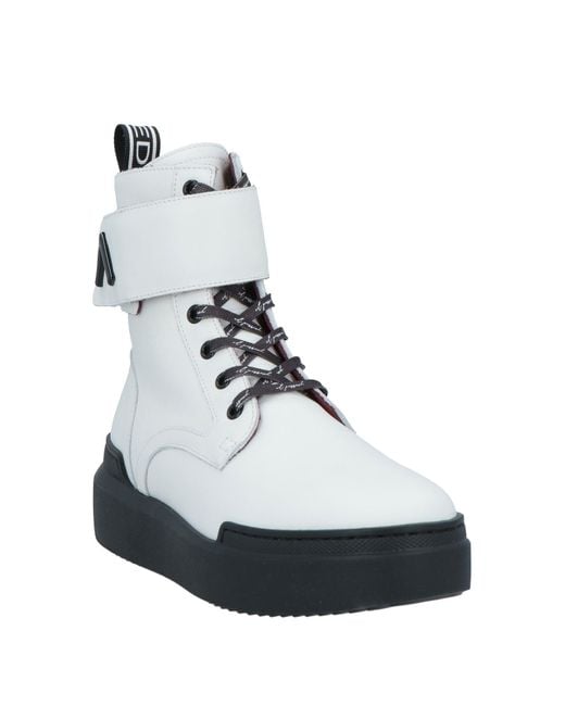 ED PARRISH White Ankle Boots