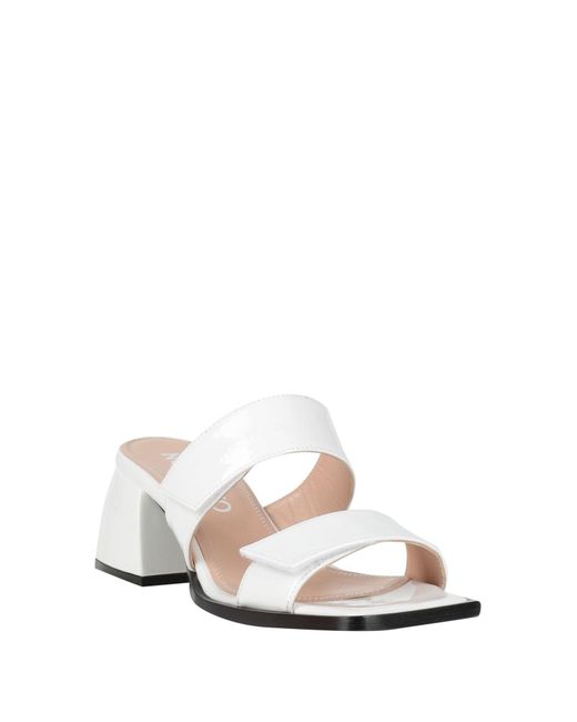 NODALETO White Sandale