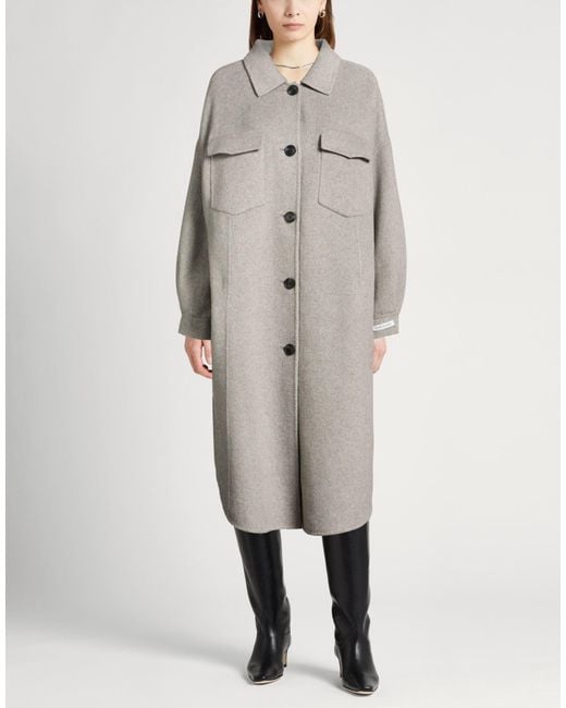 Abrigo Haveone de color Gray