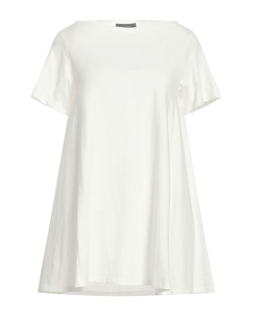NEIRAMI White T-shirt