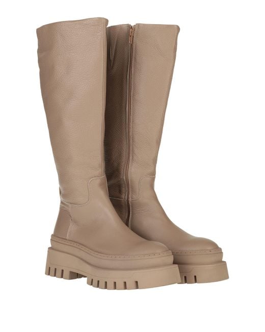 Steve Madden Brown Boot