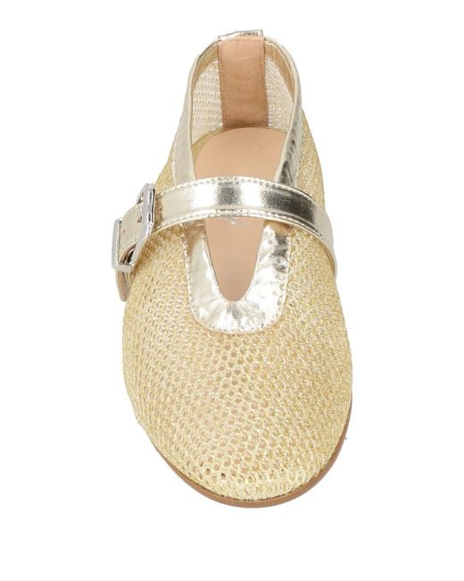 Ovyè Natural Loafers