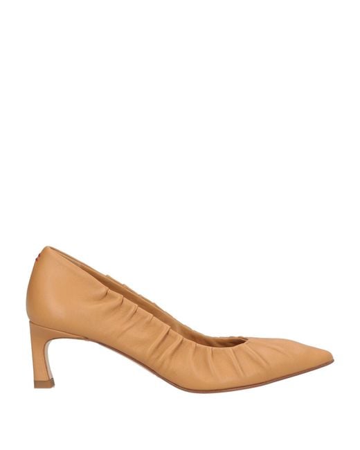 Halmanera Natural Pumps