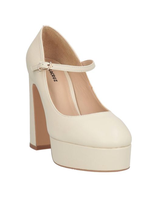 Lola Cruz Natural Pumps Leather