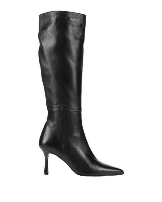 LARA MAY Black Boot