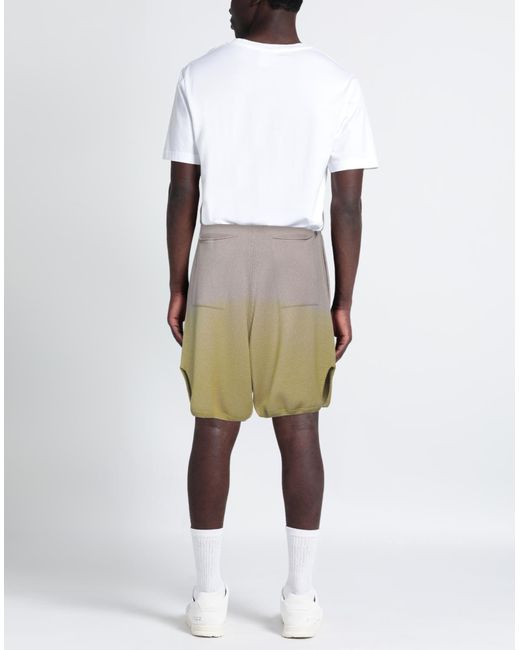 Shorts et bermudas Moncler pour homme en coloris Gray