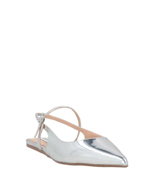 Steve Madden White Ballet Flats
