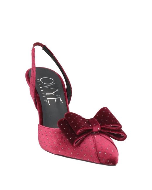 Ovyè Red Pumps