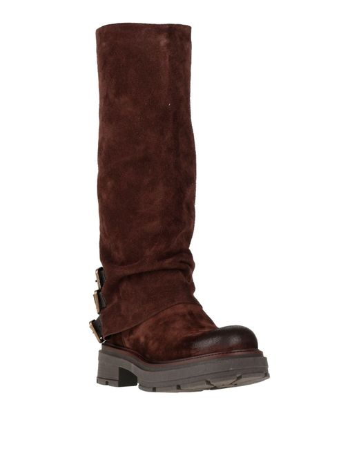 Ovyè Brown Boot