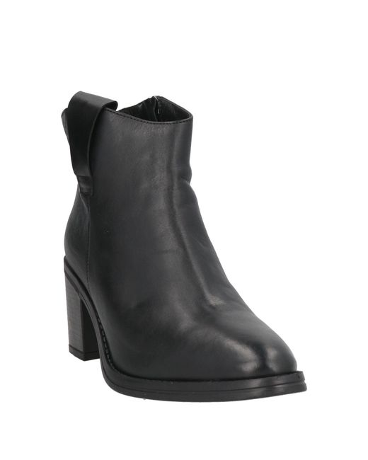 SOFIA MARE Black Stiefelette