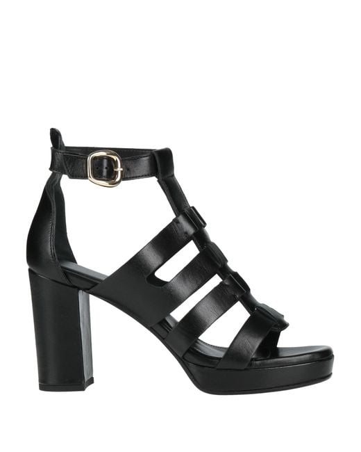 Triver Flight Black Sandals