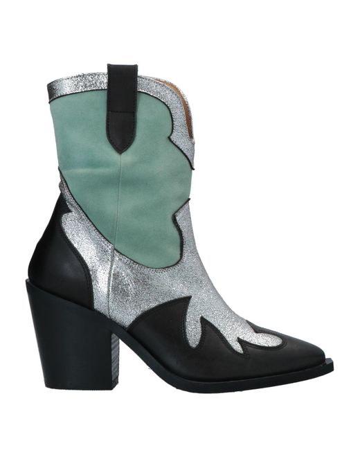 JE T'AIME Green Ankle Boots