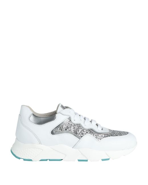 Stele White Trainers