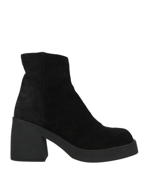 ESSENTIAL L.A.B. Black Ankle Boots