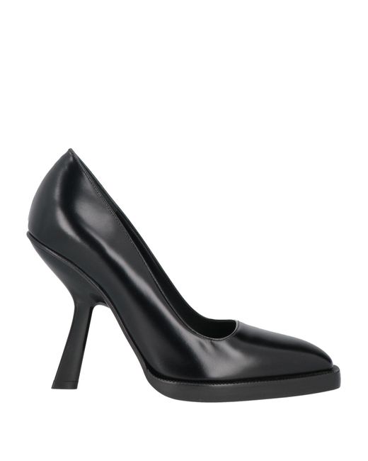 Ferragamo Black Pumps