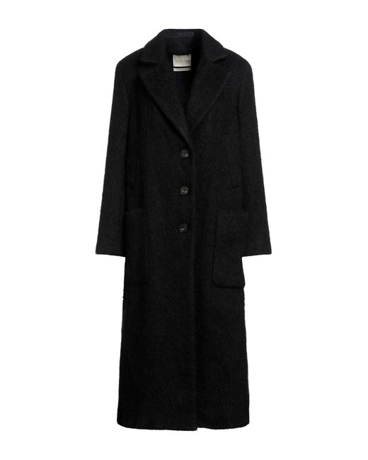 Momoní Black Coat