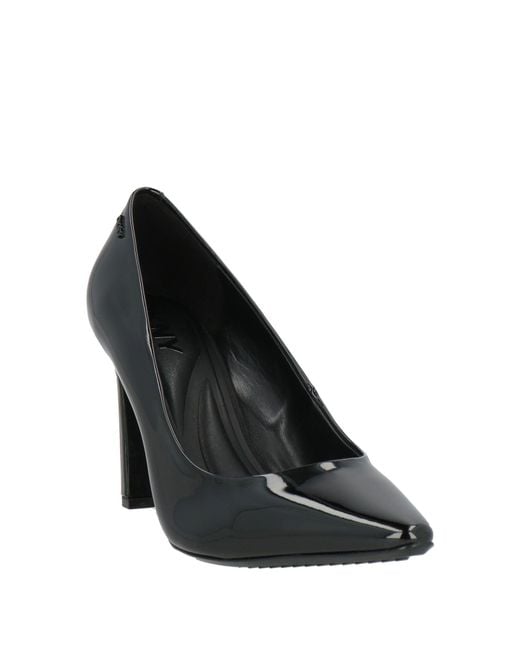 DKNY Black Pumps