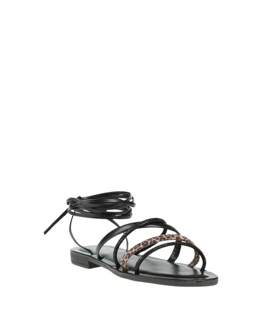 Ovyè Black Sandals