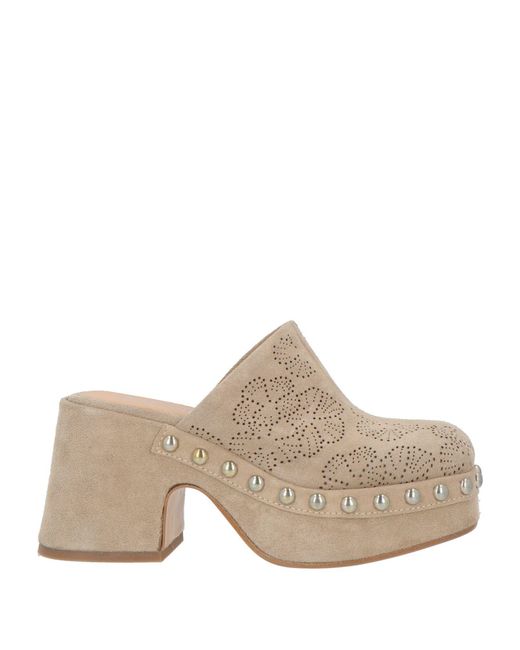 CURIOSITÉ White Mules & Clogs