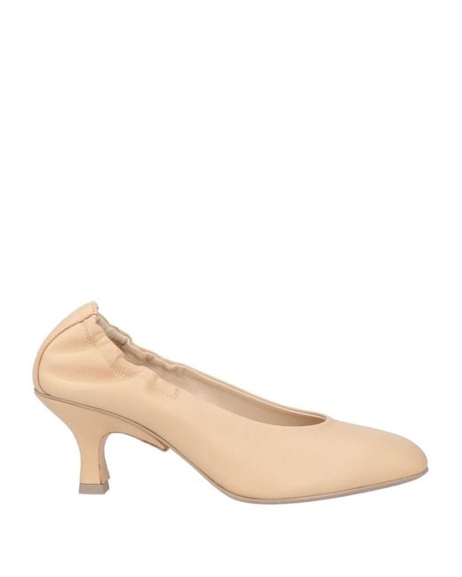 Tod's Natural Pumps