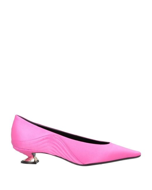 Giorgio Armani Pink Pumps