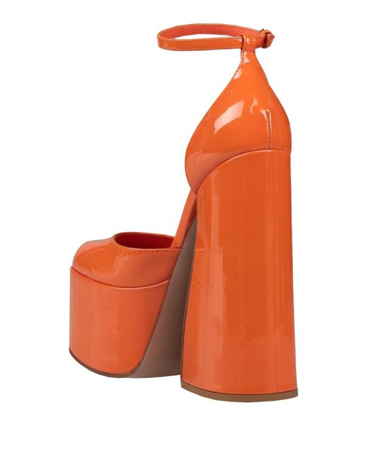 Le Silla Orange Pumps