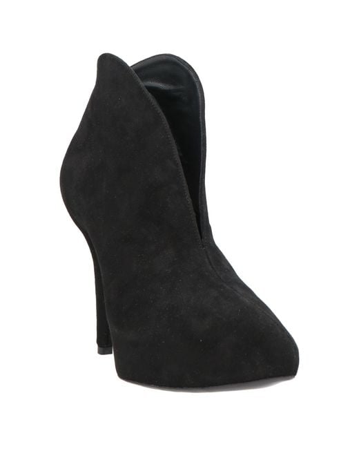Alaïa Black Ankle Boots