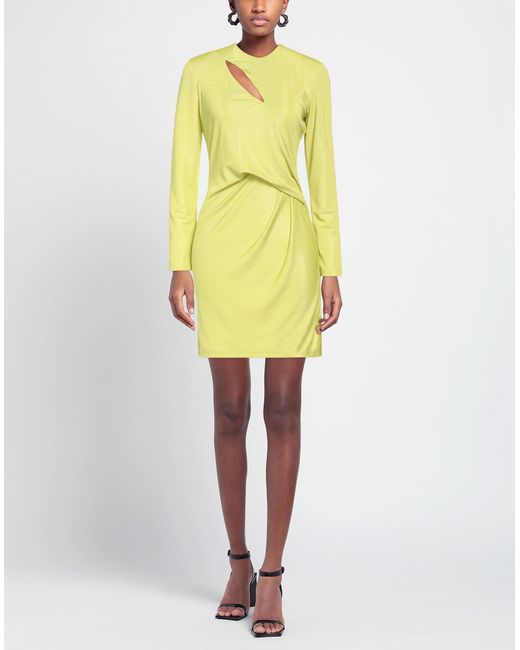 Minivestido ViCOLO de color Yellow