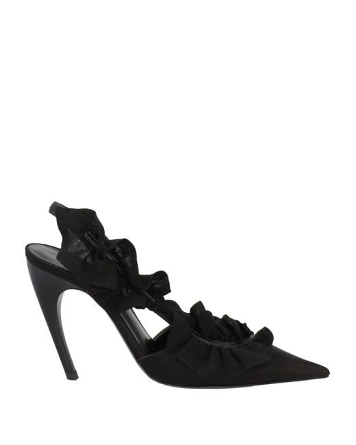 Nensi Dojaka Black Pumps
