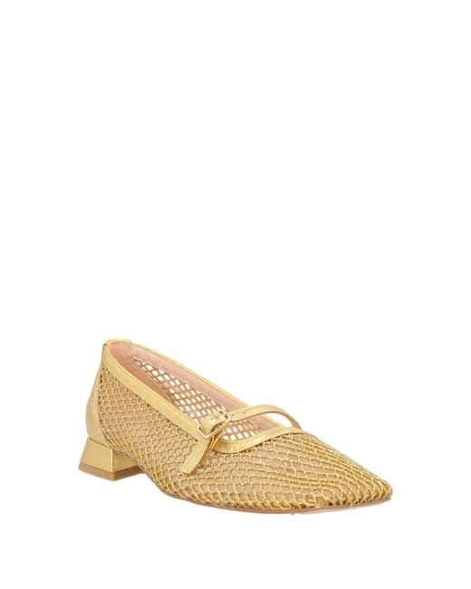 Zinda Natural Ballet Flats