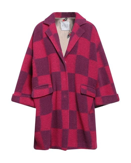 De'Hart Red Coat