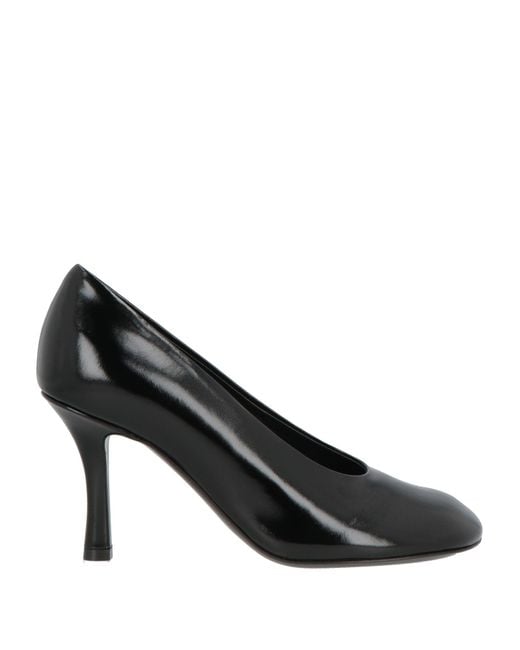 Burberry Black Pumps Leather