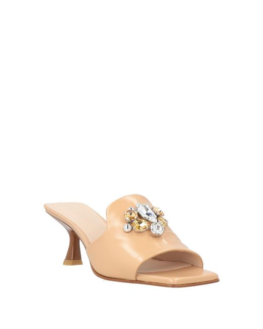 Zinda Natural Sandals