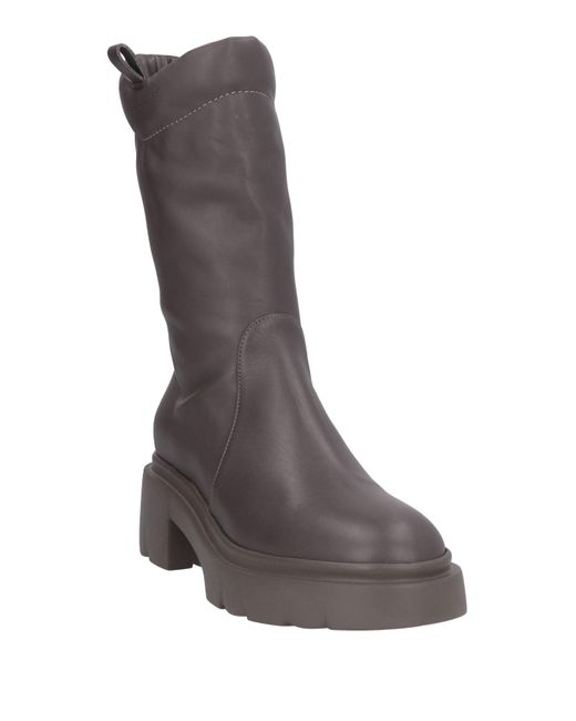 Pomme D'or Brown Boot