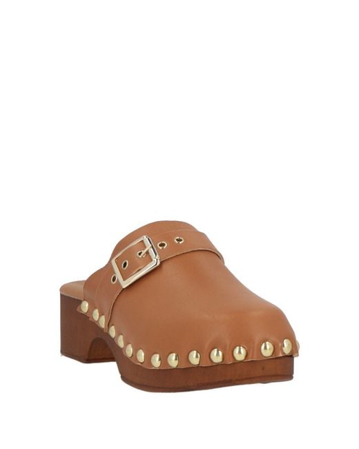 Nila & Nila Brown Mules & Clogs