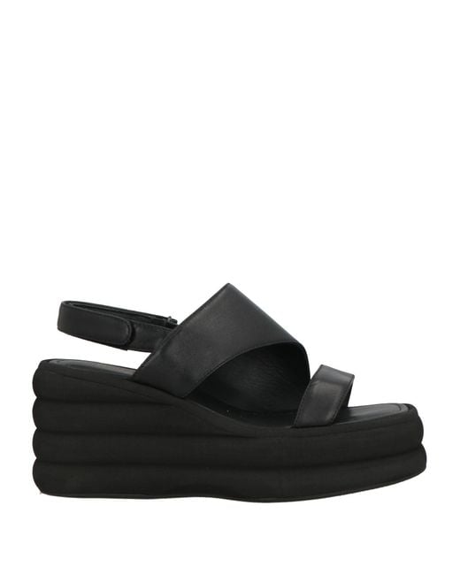 Emanuélle Vee Black Sandals
