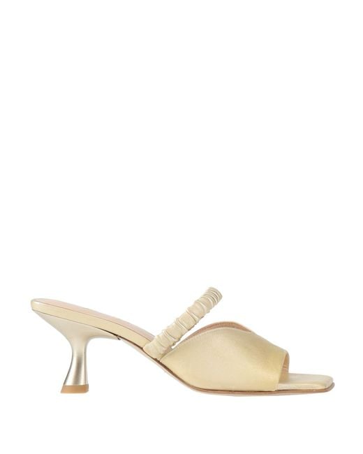 Zinda Natural Sandals