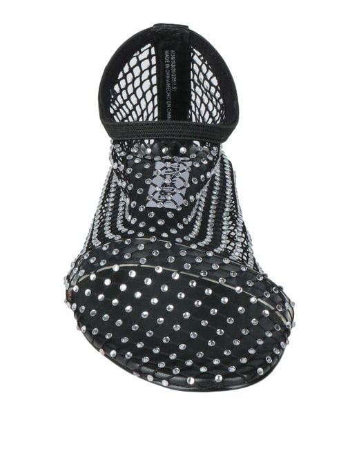 Steve Madden White Ballet Flats