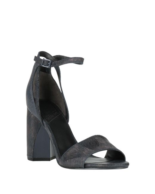 What For White Sandals