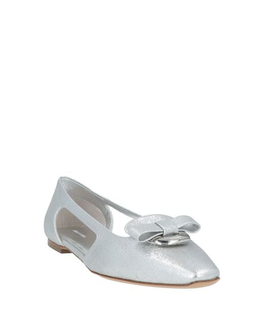 Ferragamo White Ballet Flats Leather