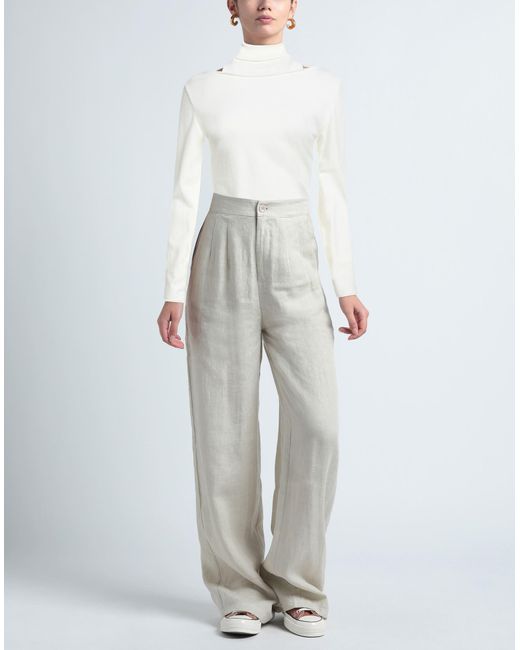 Akep White Turtleneck